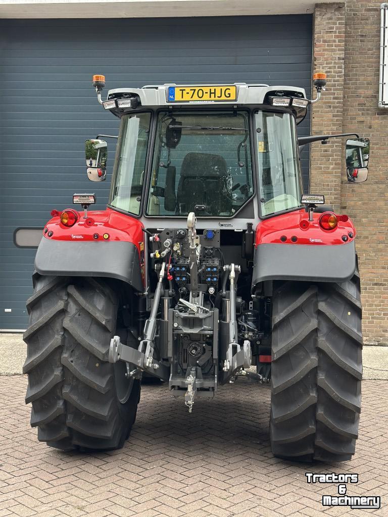 Tracteur Massey Ferguson 5S.135 Dyna-6 Exclusive
