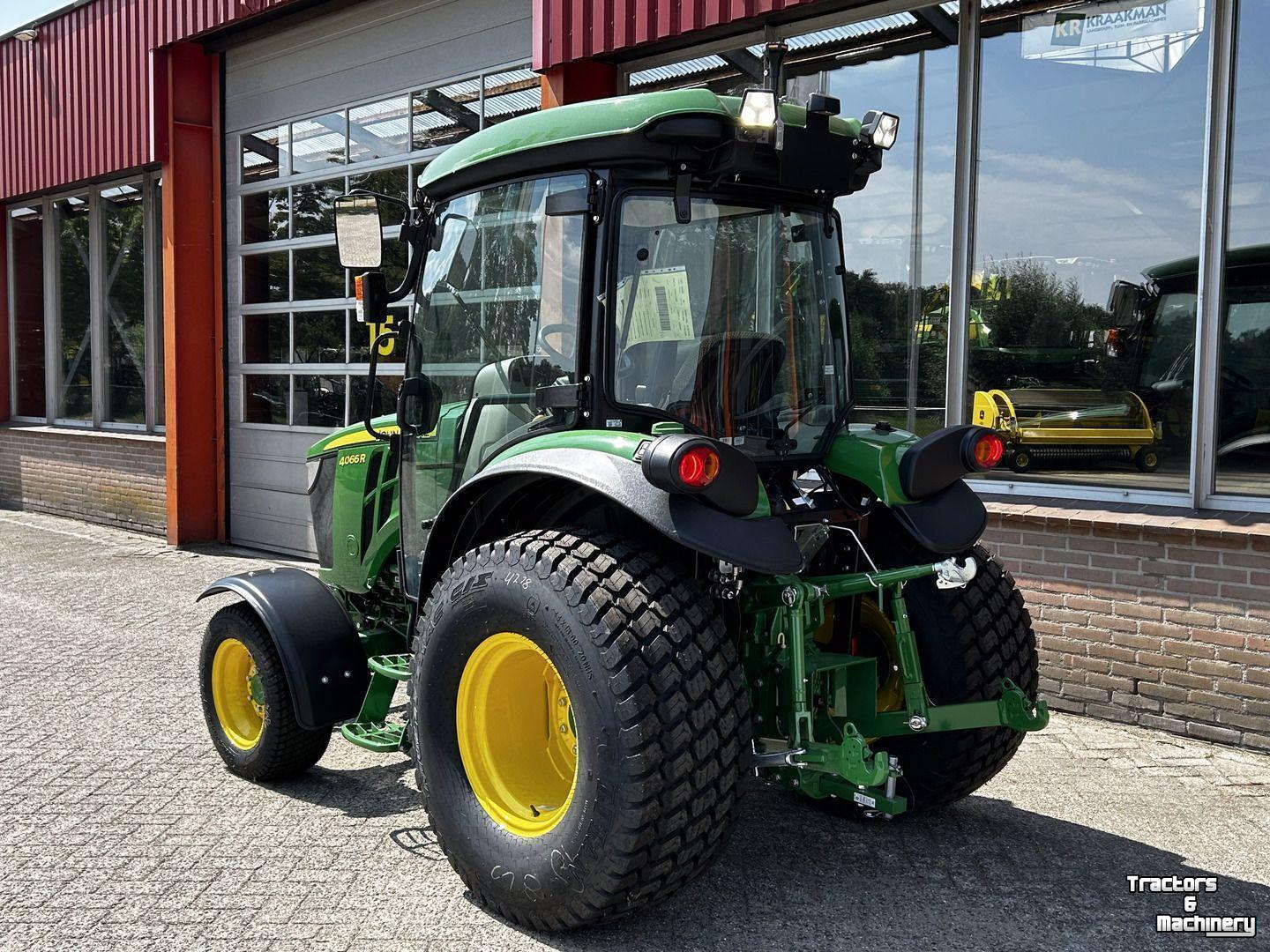 Tracteur pour vignes et vergers John Deere 4066R