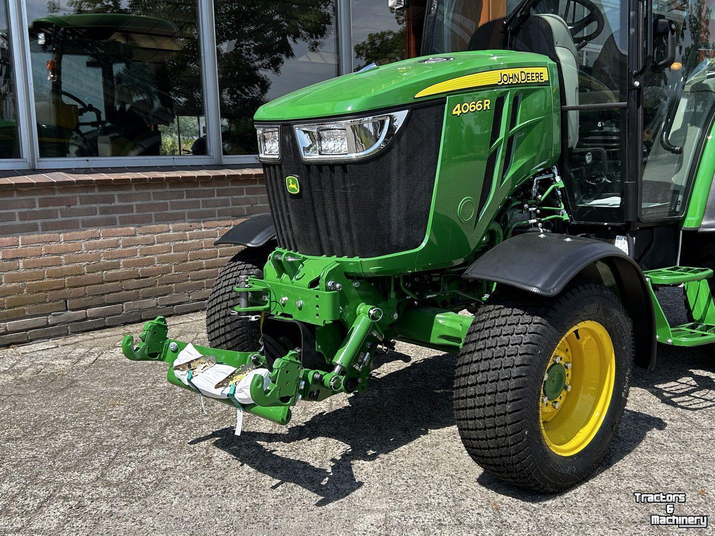 Tracteur pour vignes et vergers John Deere 4066R
