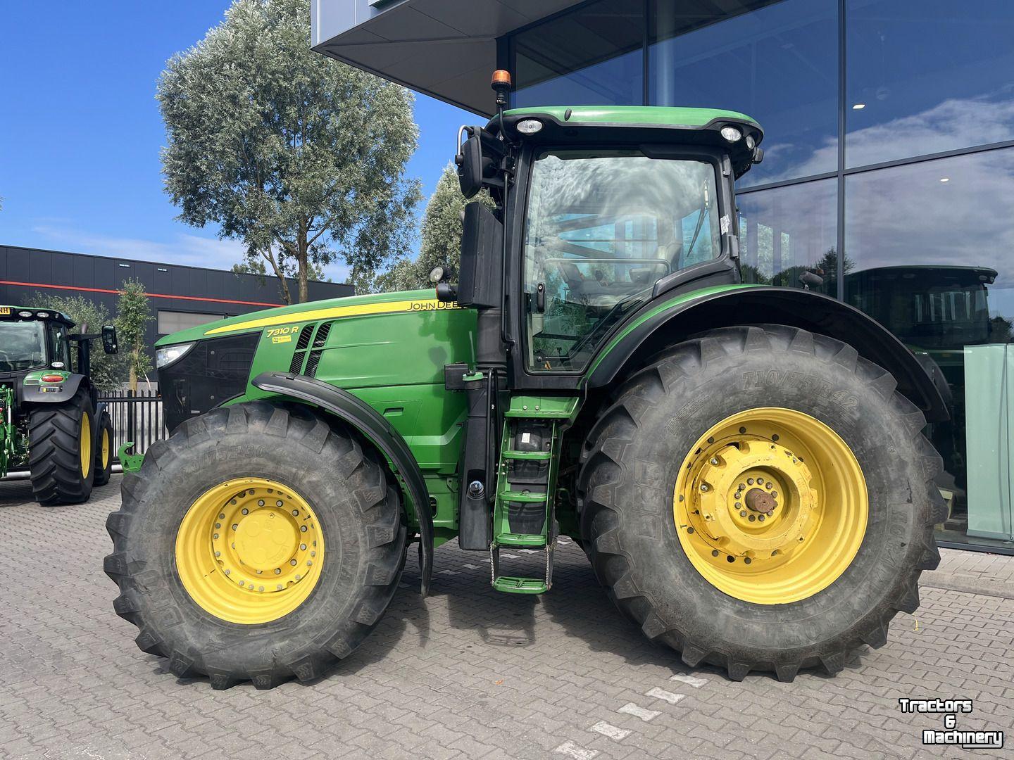 Tracteur John Deere 7310R