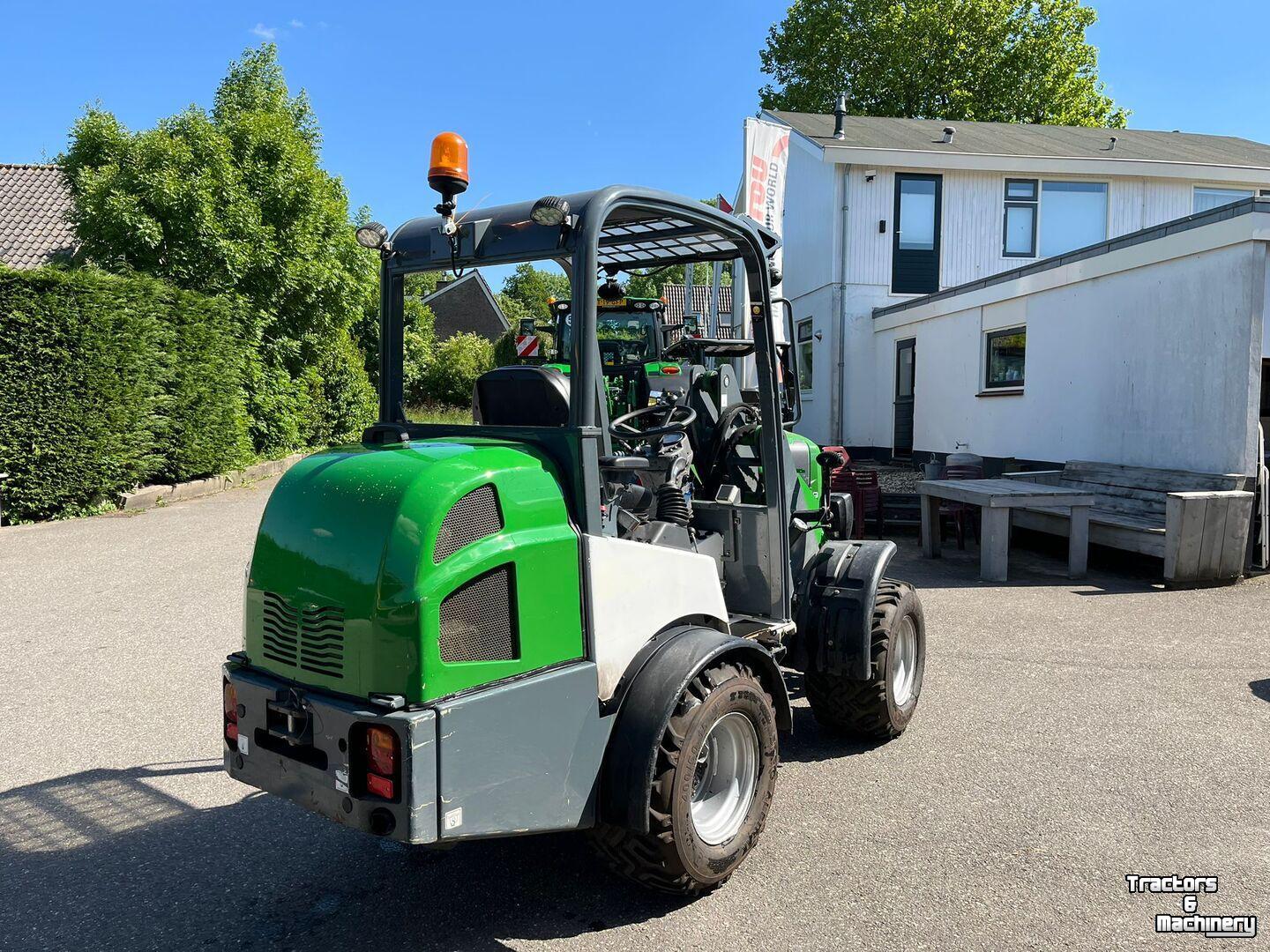 Chargeuse sur pneus Gehl AL400