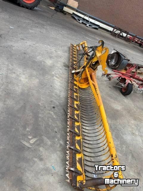 Benne de fauche Herder MRZ 550