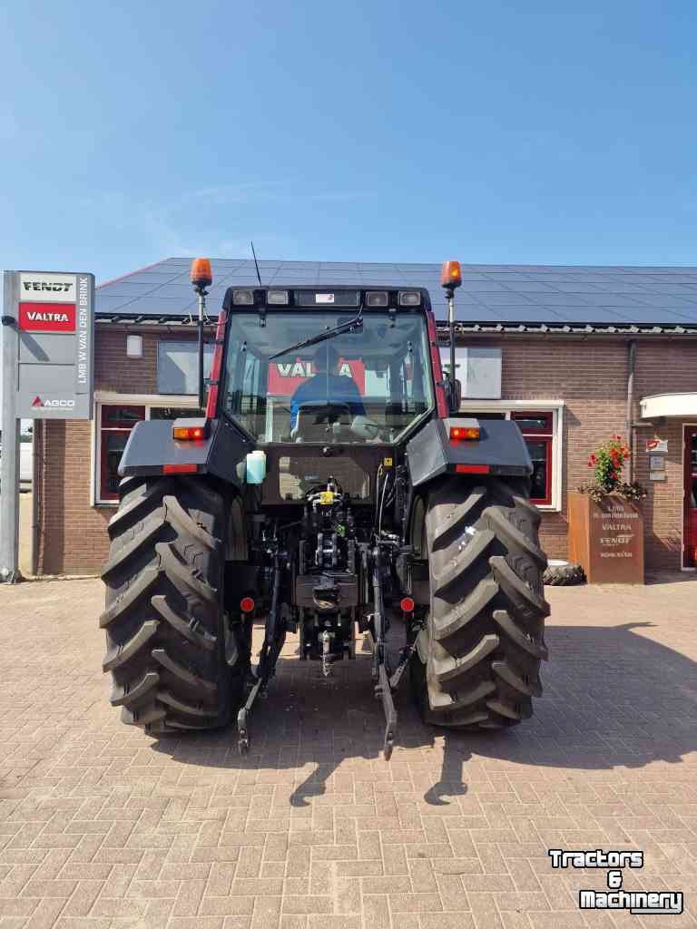 Tracteur Valtra 8950