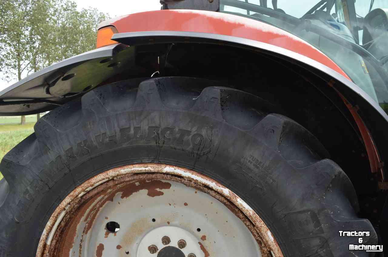 Tracteur Case-IH mxu 135