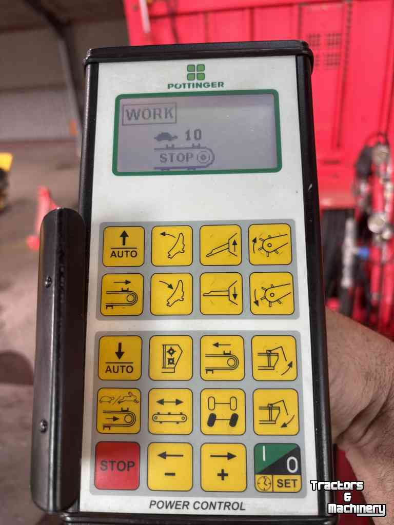 Autochargeuse Pottinger Jumbo 6000 Combiline