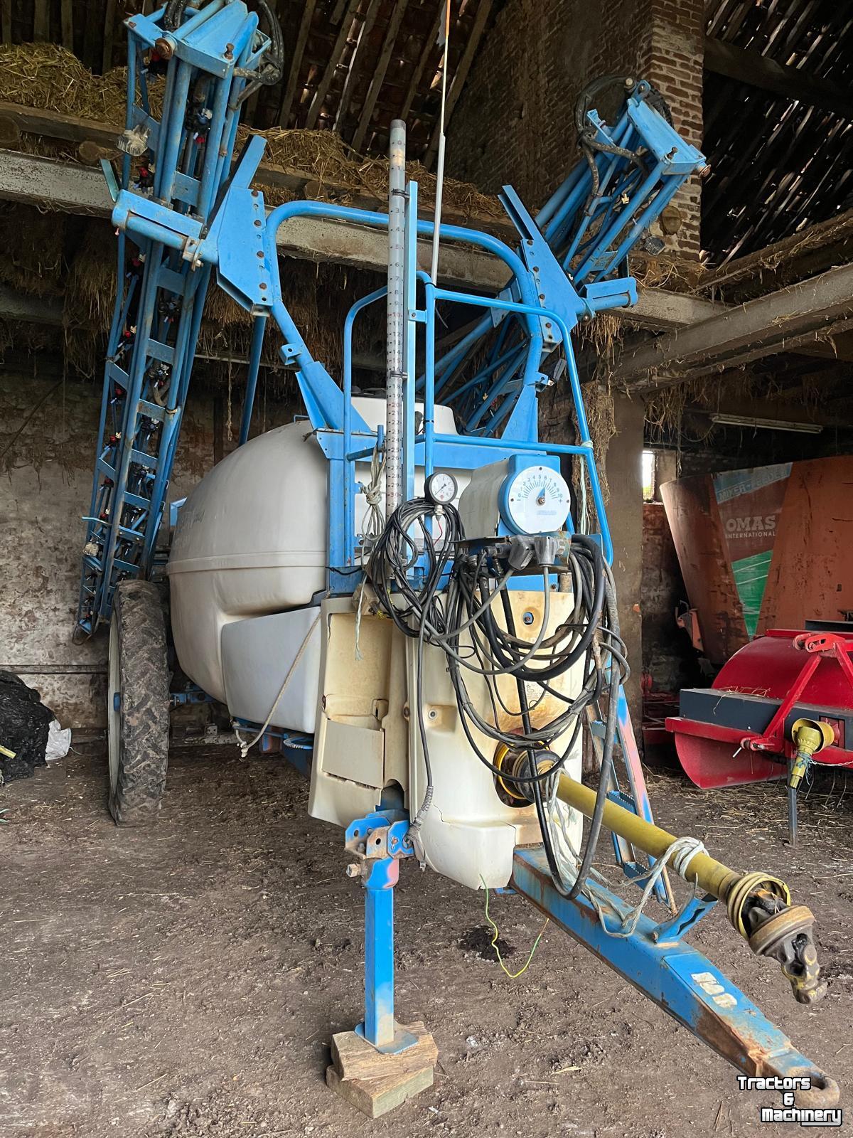 Pulvérisateur porté Evrard Meteor 34