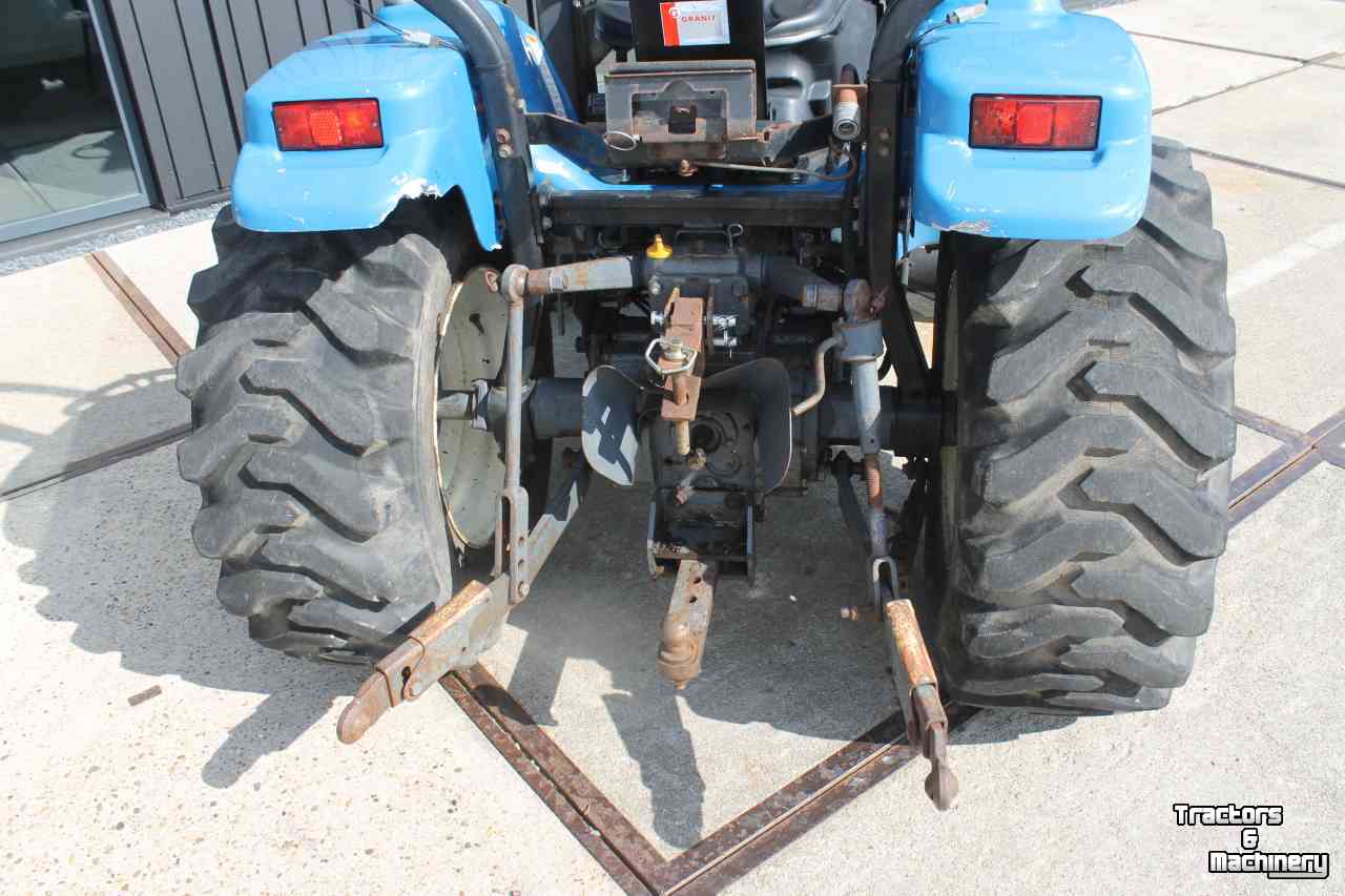 Tracteur pour horticulture New Holland TC25D (Shibaura ST324H) hydrostaat minitrekker tractor met voorlader frontlader