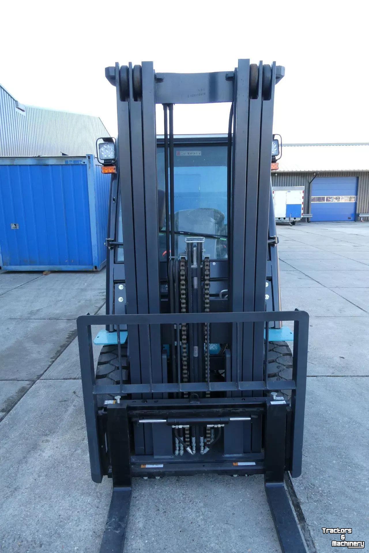 Chariot élévateur Baoli Diesel Overjarig weinig uren!! Lease &euro; 345,-- p/m!!* KBD25 halfcabine!!