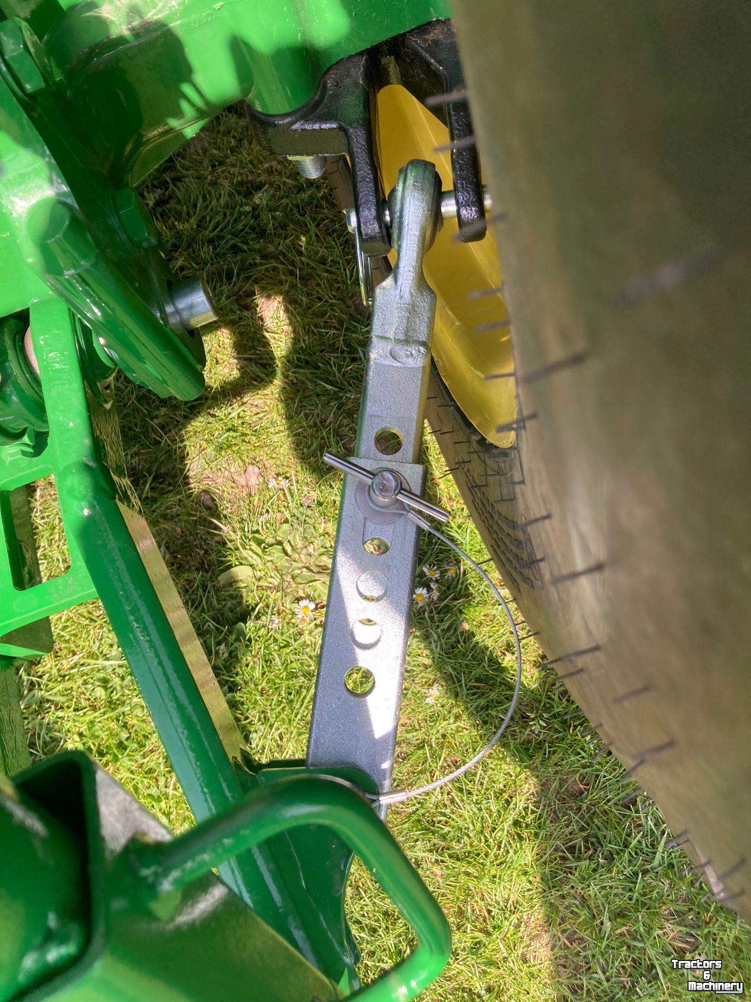 Tracteur John Deere 3039R