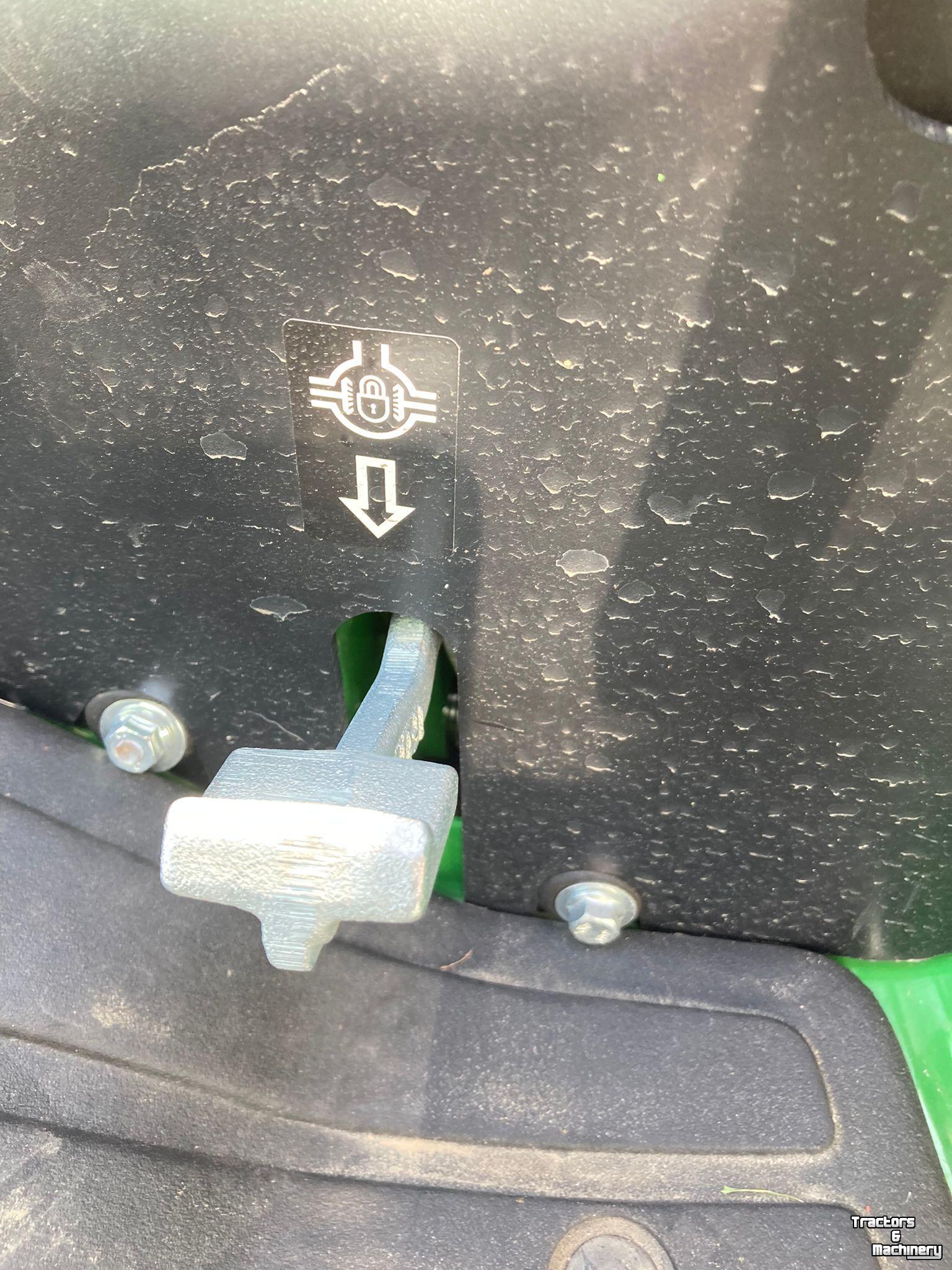 Tracteur John Deere 3039R