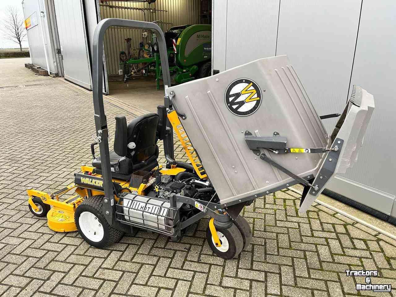 Tracteur Tondeuse Autoporté Walker MT25I-32