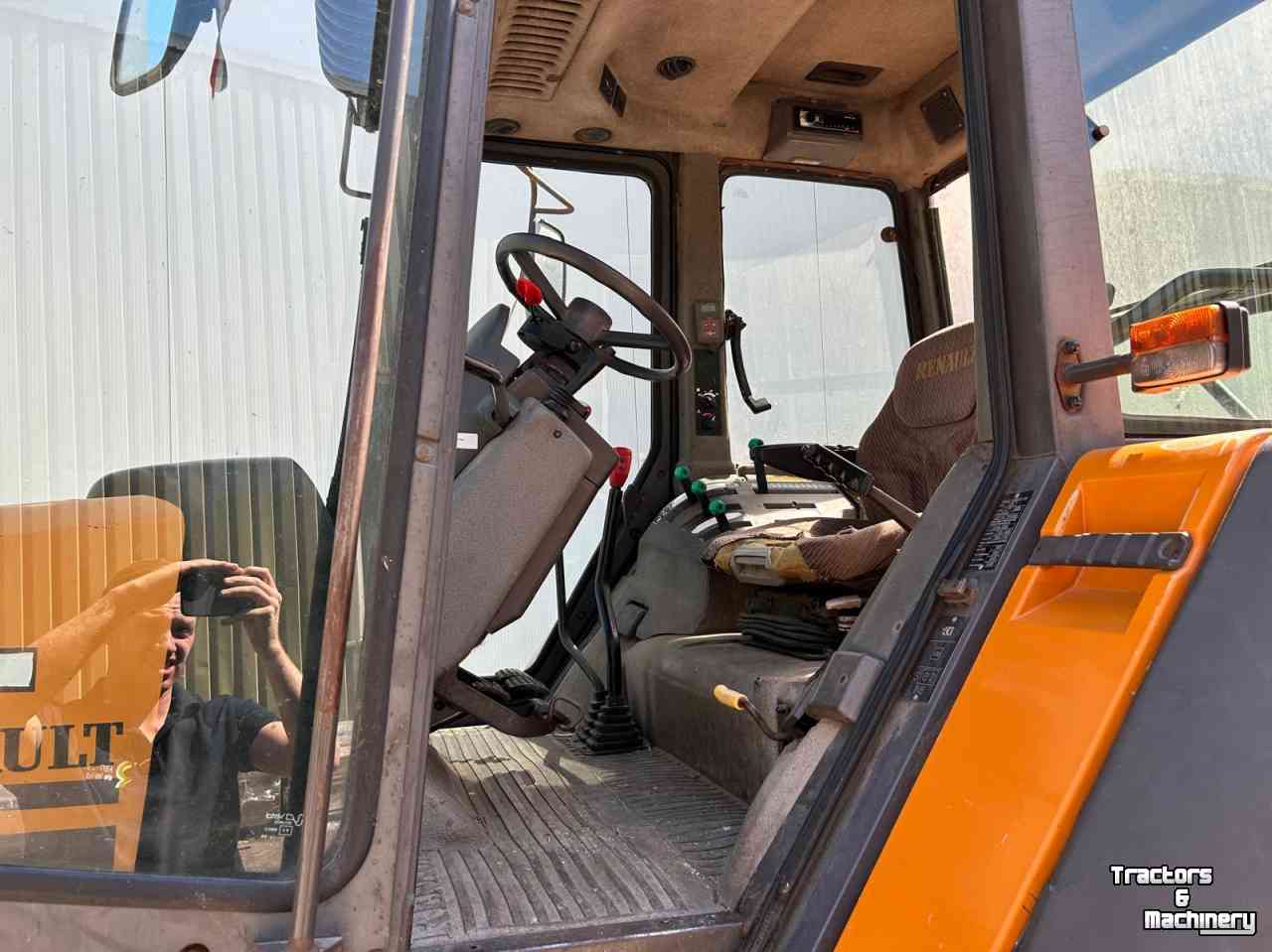 Tracteur Renault Temis 550X