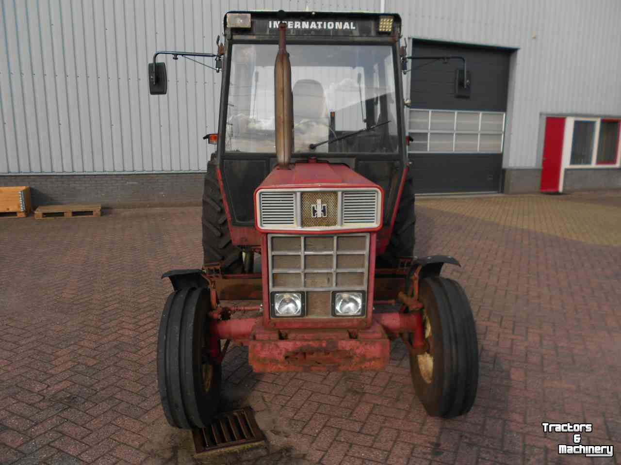 Tracteur International 644