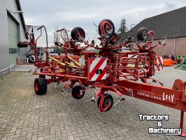 Faneur Lely Lotus 1325