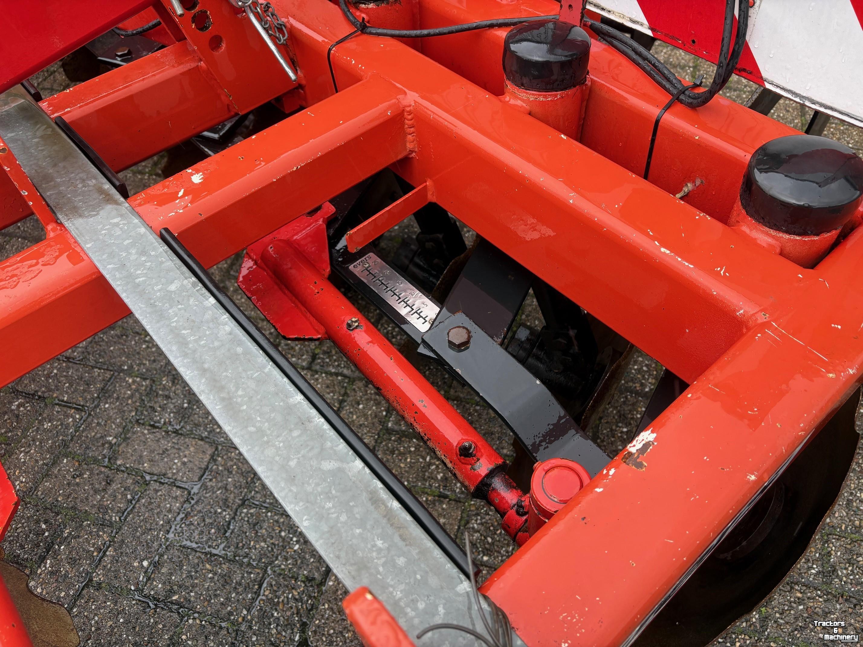 Déchaumeur à disques Evers Salerno schijveneg 4 Meter - Grote buizenrol