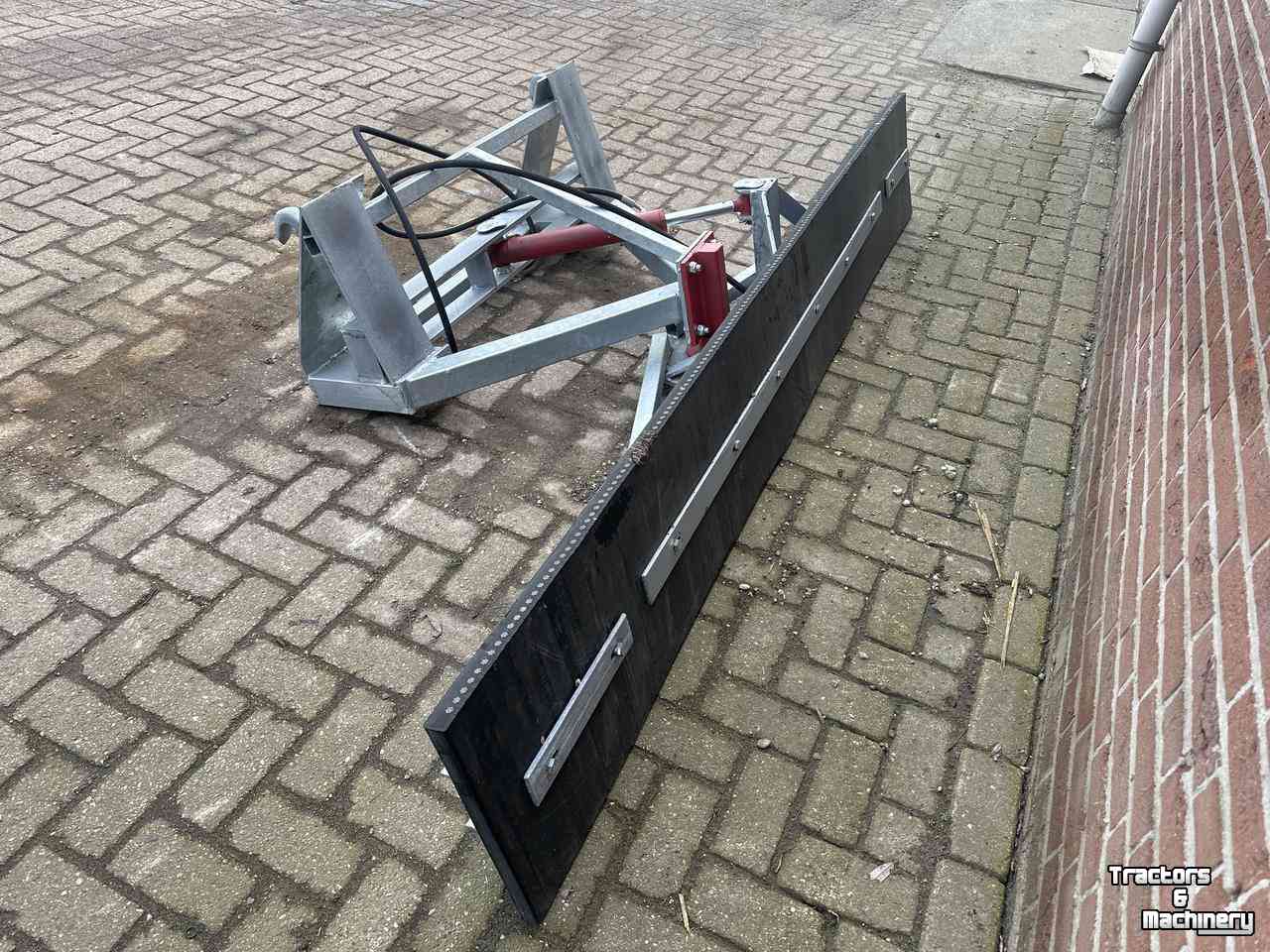 Rabot caoutchouc AGM Rubberschuif hydraulisch verstelbaar