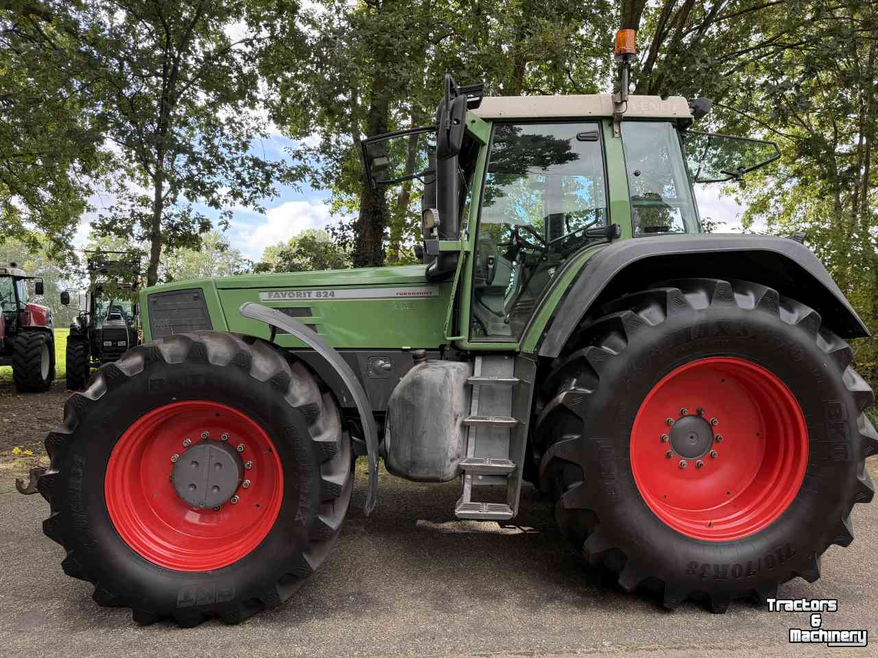 Tracteur Fendt Favorit 824 Turboshift