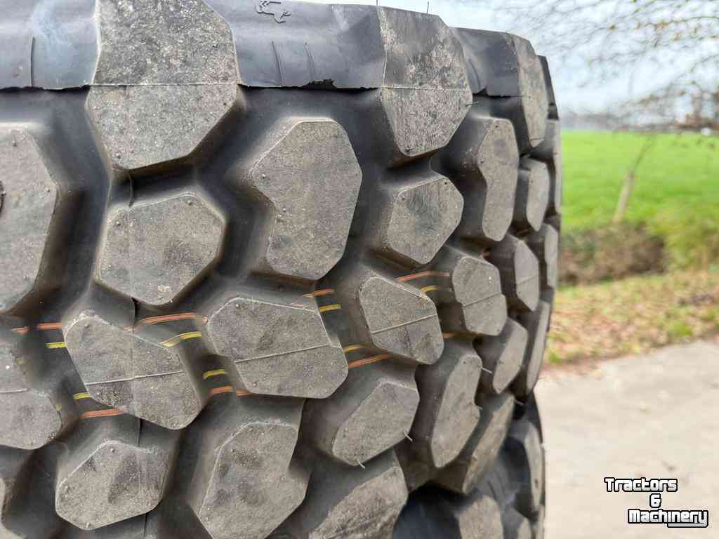 Roues, Pneus, Jantes, Barillets Jumelage Continental 315/55R16 MPT81