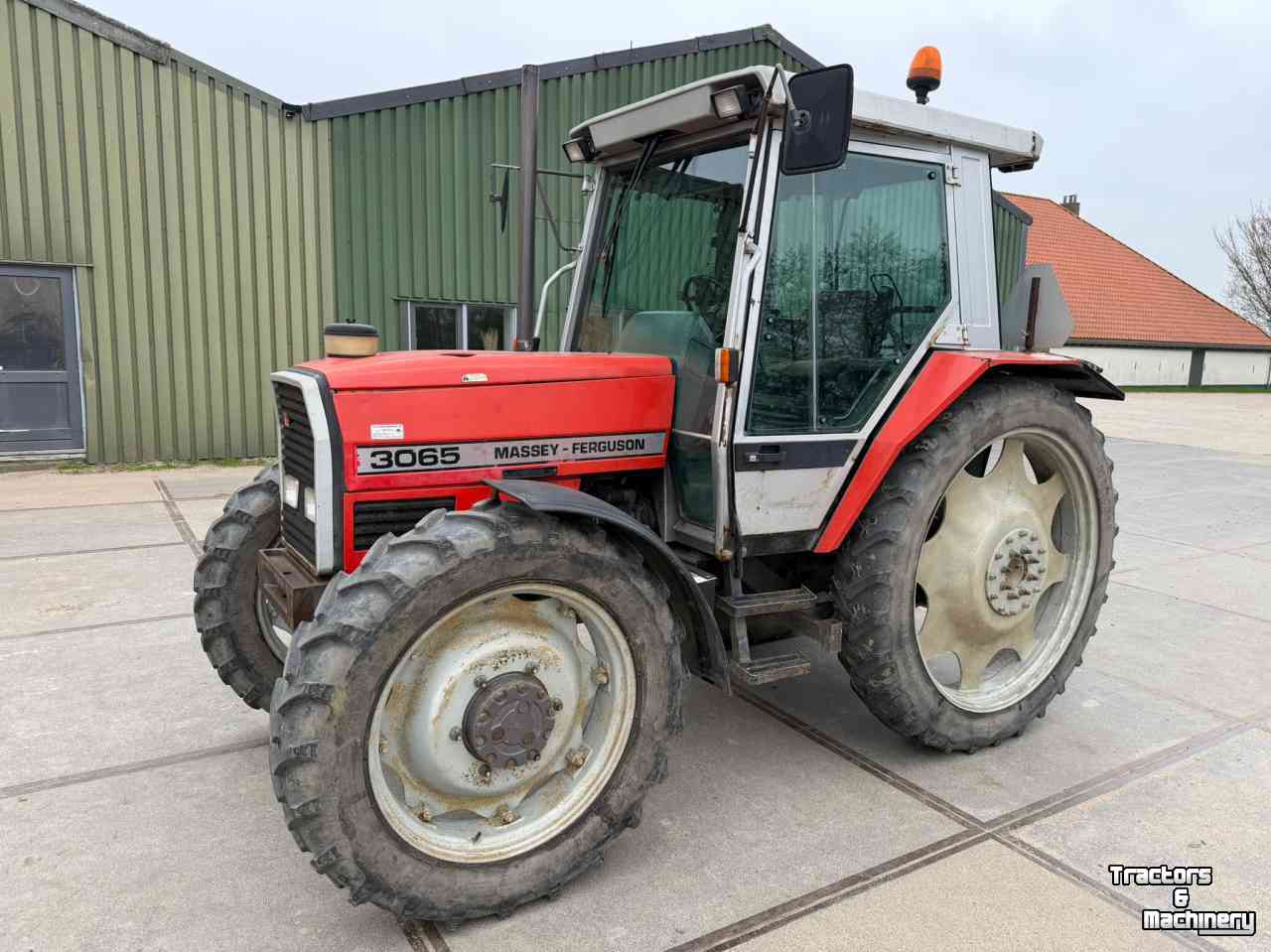 Tracteur Massey Ferguson 3065 4wd