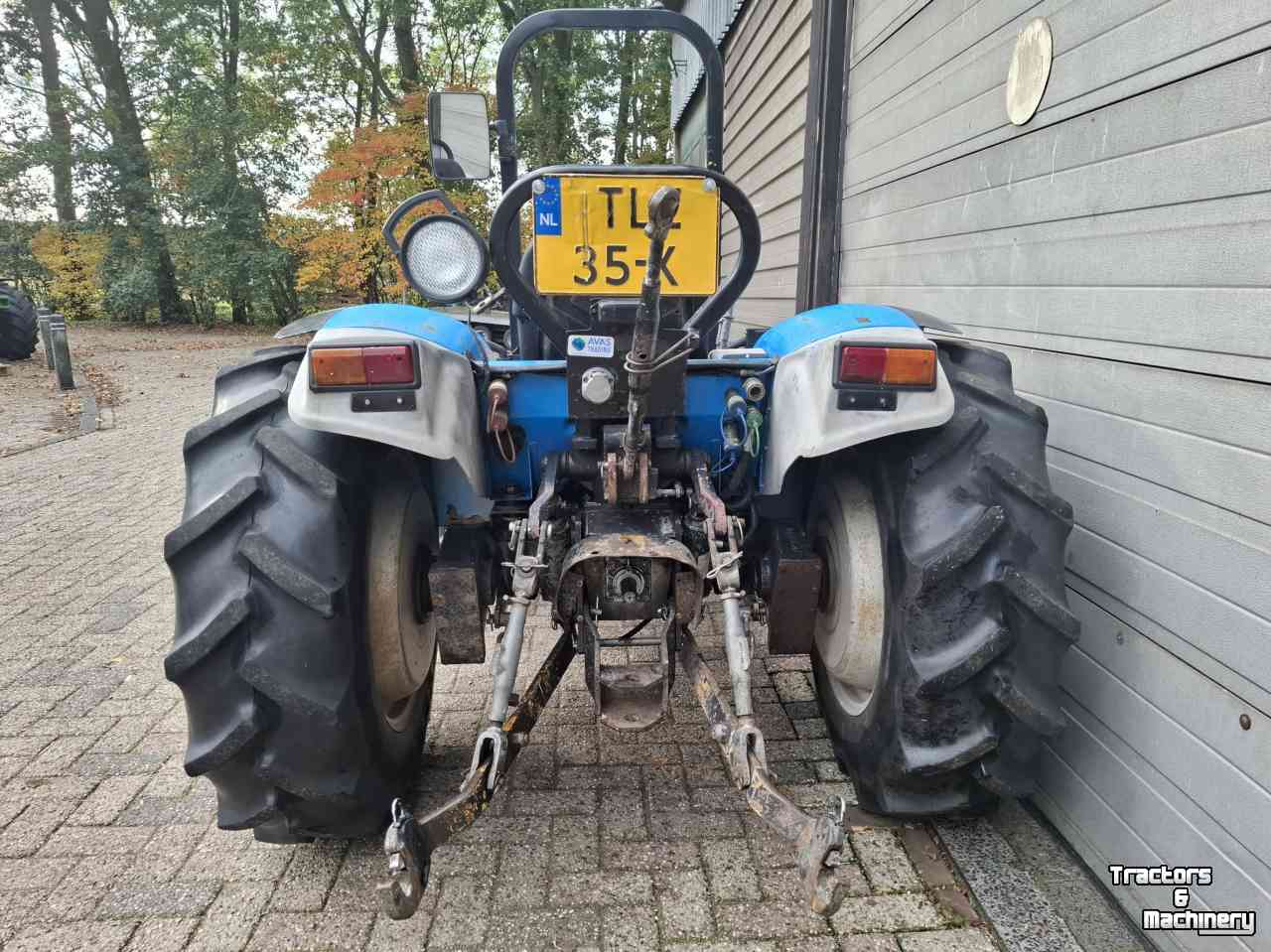 Tracteur pour horticulture Landini Mistral 50 compact tractor traktor trekker cabrio tuintractor boomkwekerij boomgaard fruitteelt compacttractor