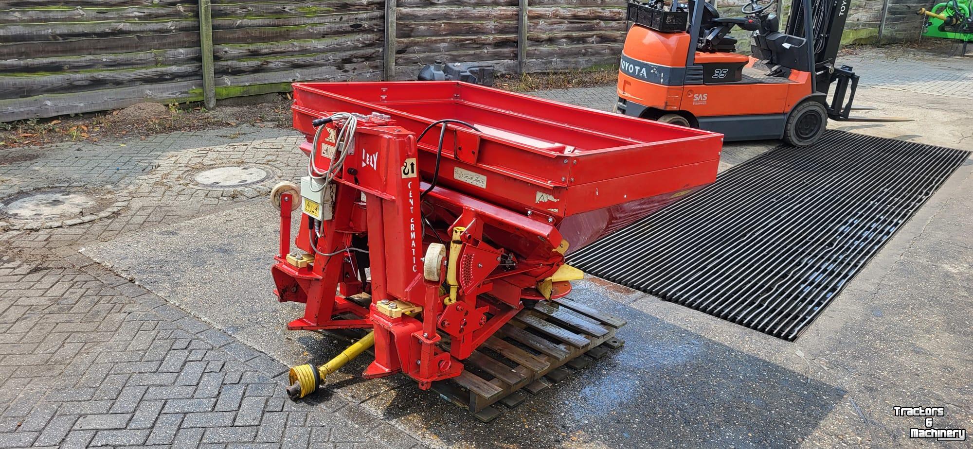 Distributeur d‘engrais Lely SE Centermatic met centronic strooicomputer