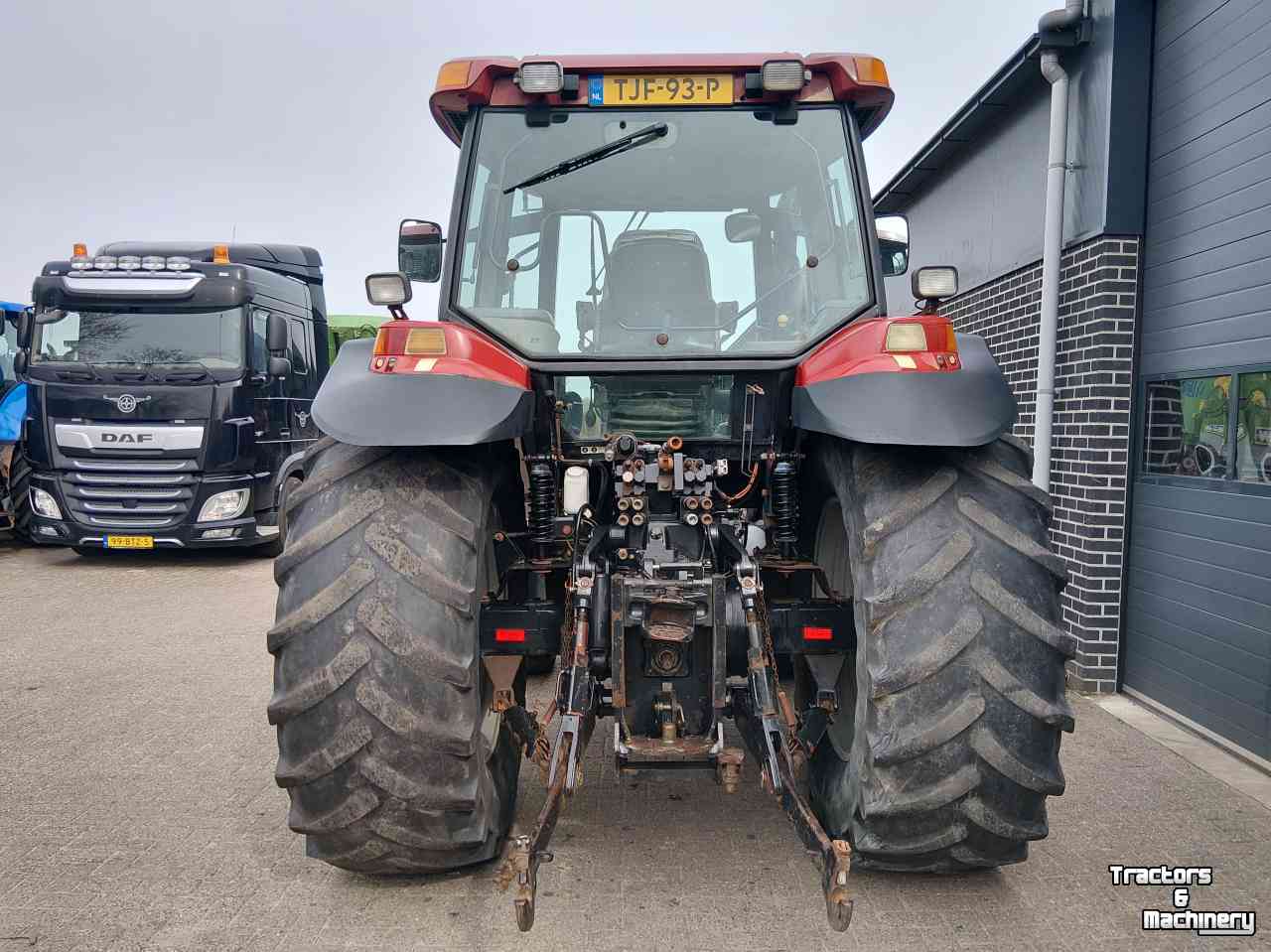 Tracteur Case MXM 155