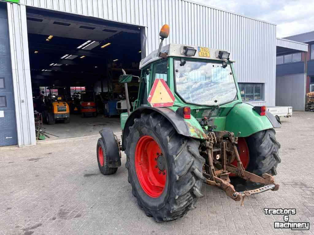 Tracteur Fendt 250S