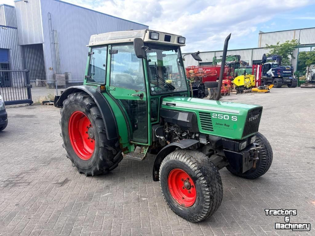 Tracteur Fendt 250S