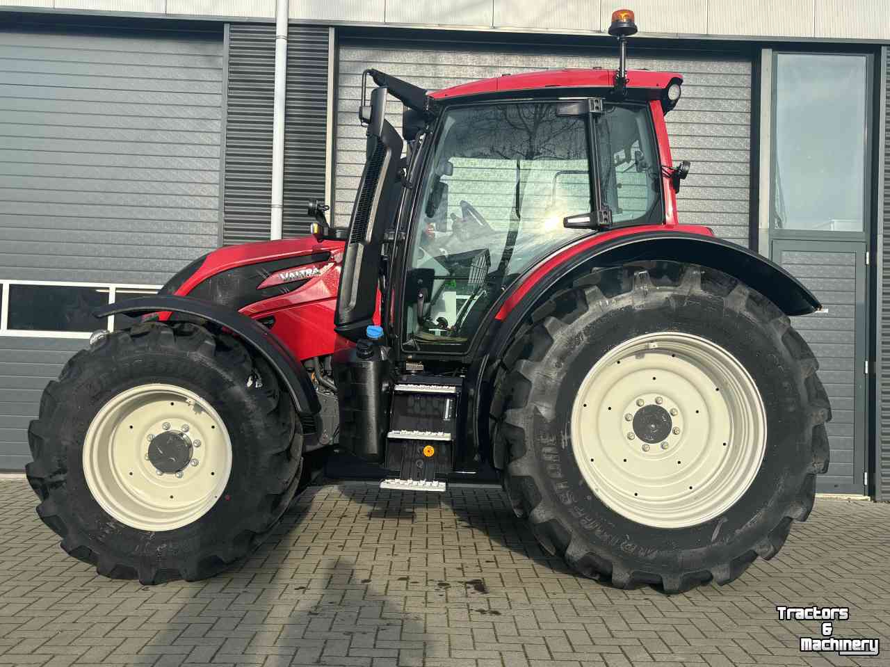 Tracteur Valtra N175 Direct uitvoering