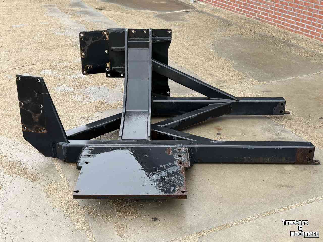 Autres équipements pour rue, entretien des accotements et des fossés Herder Herder Frame Grenadier MBK Deutz-Fahr 610 620 TTV