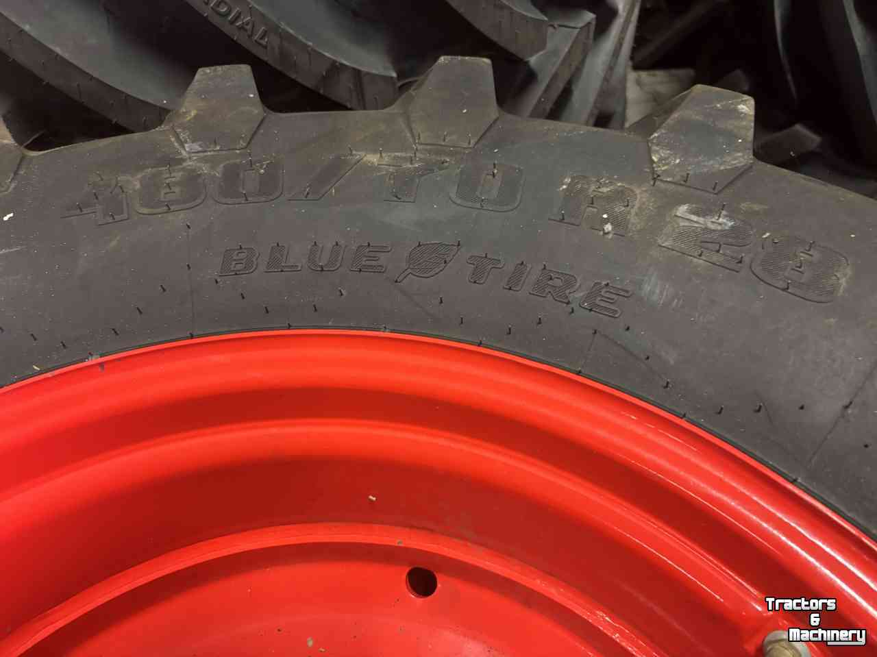 Roues, Pneus, Jantes, Barillets Jumelage Trelleborg 480/70R28 op Fendt voorvelgen 15x28 10-gaats