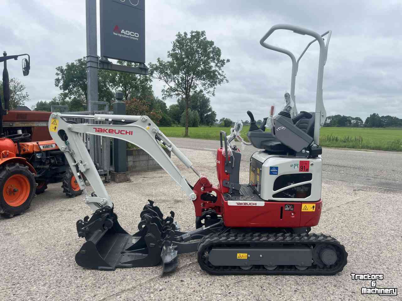 Mini pelleteuse Takeuchi TB210R LSA