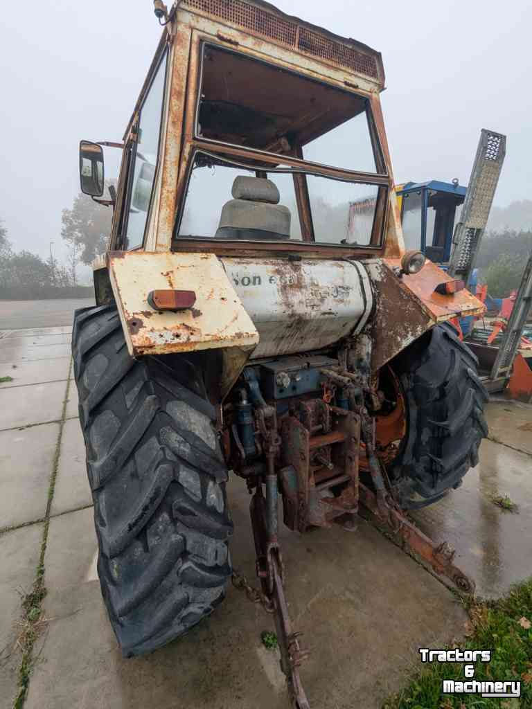 Tracteur Fiat 1300 DT