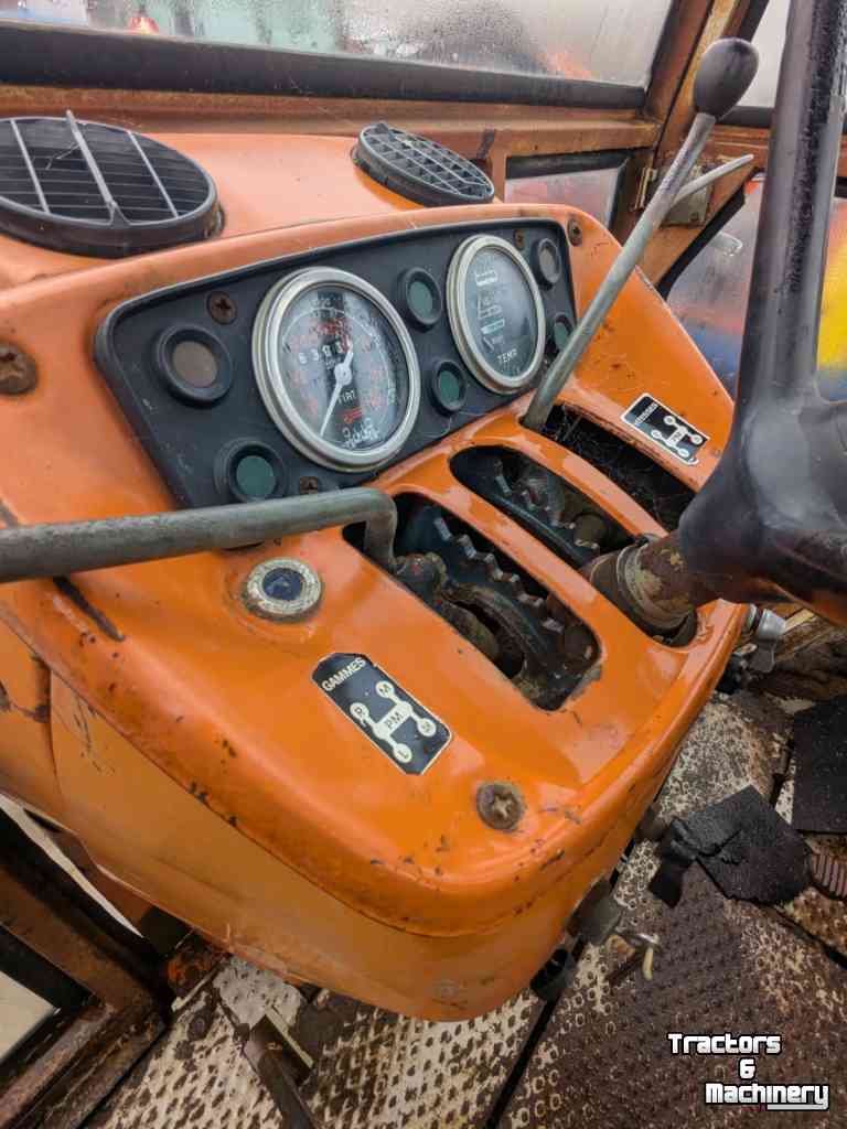 Tracteur Fiat 1300 DT