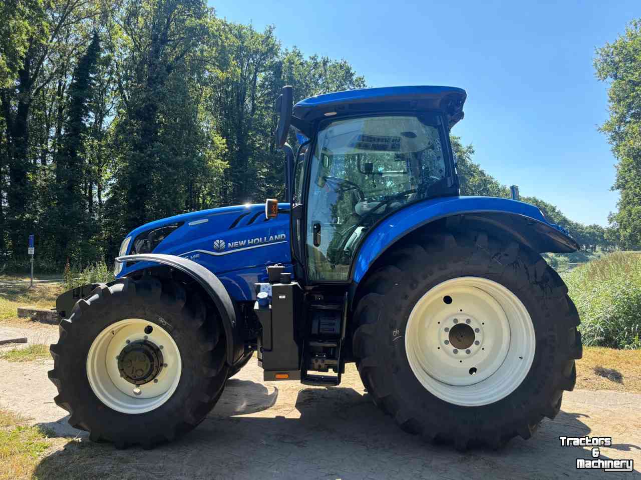 Tracteur New Holland T6 145 DC