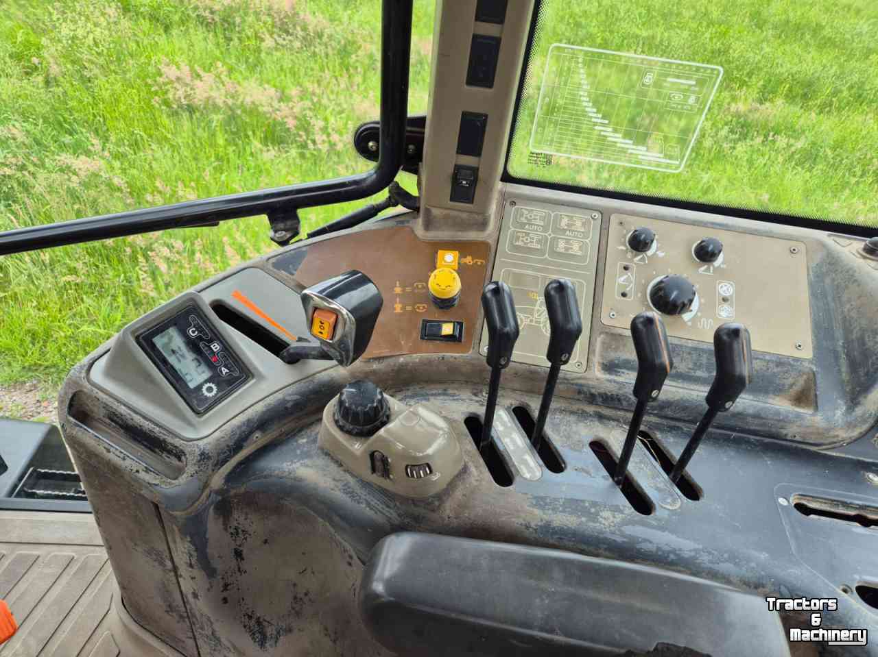 Tracteur Case-IH MXM 140