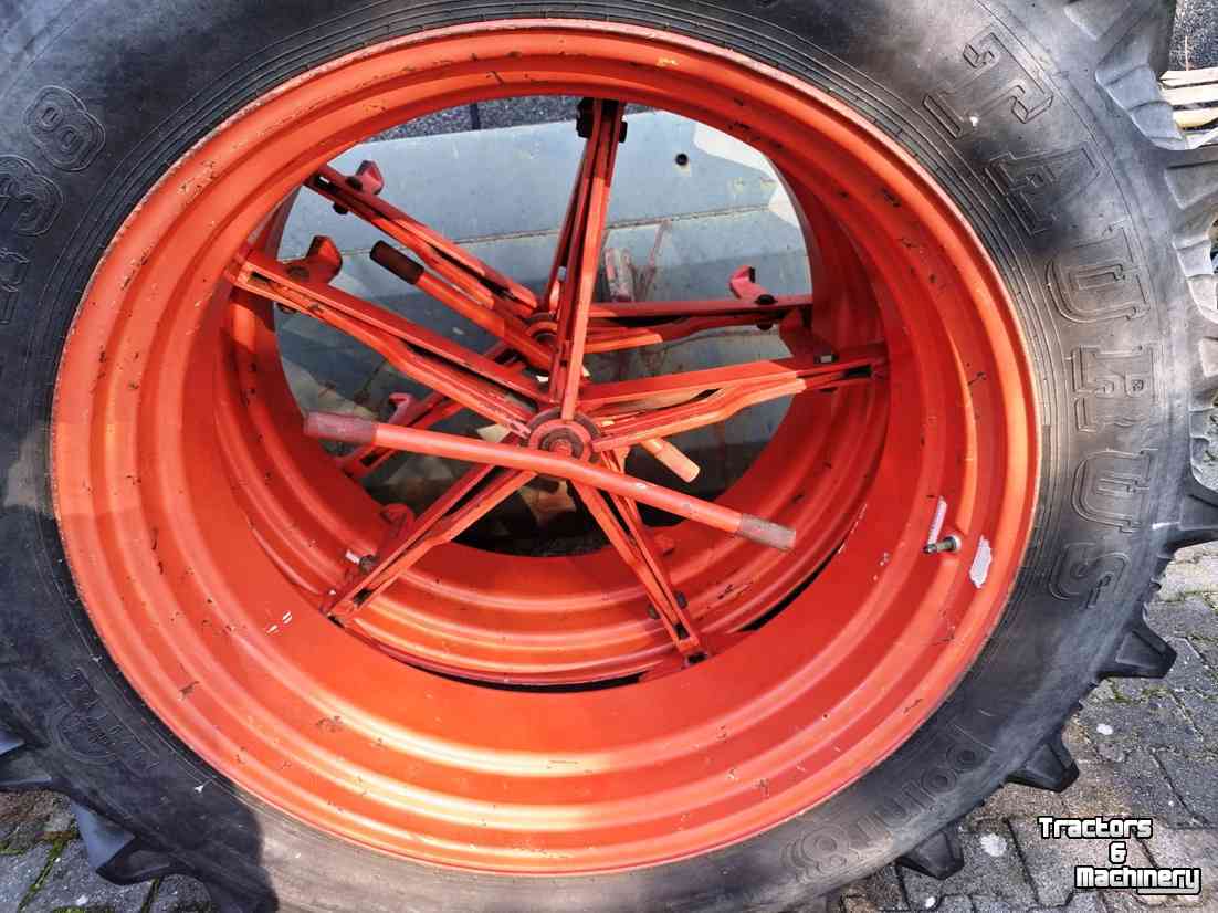 Roues, Pneus, Jantes, Barillets Jumelage Taurus 13.6/38