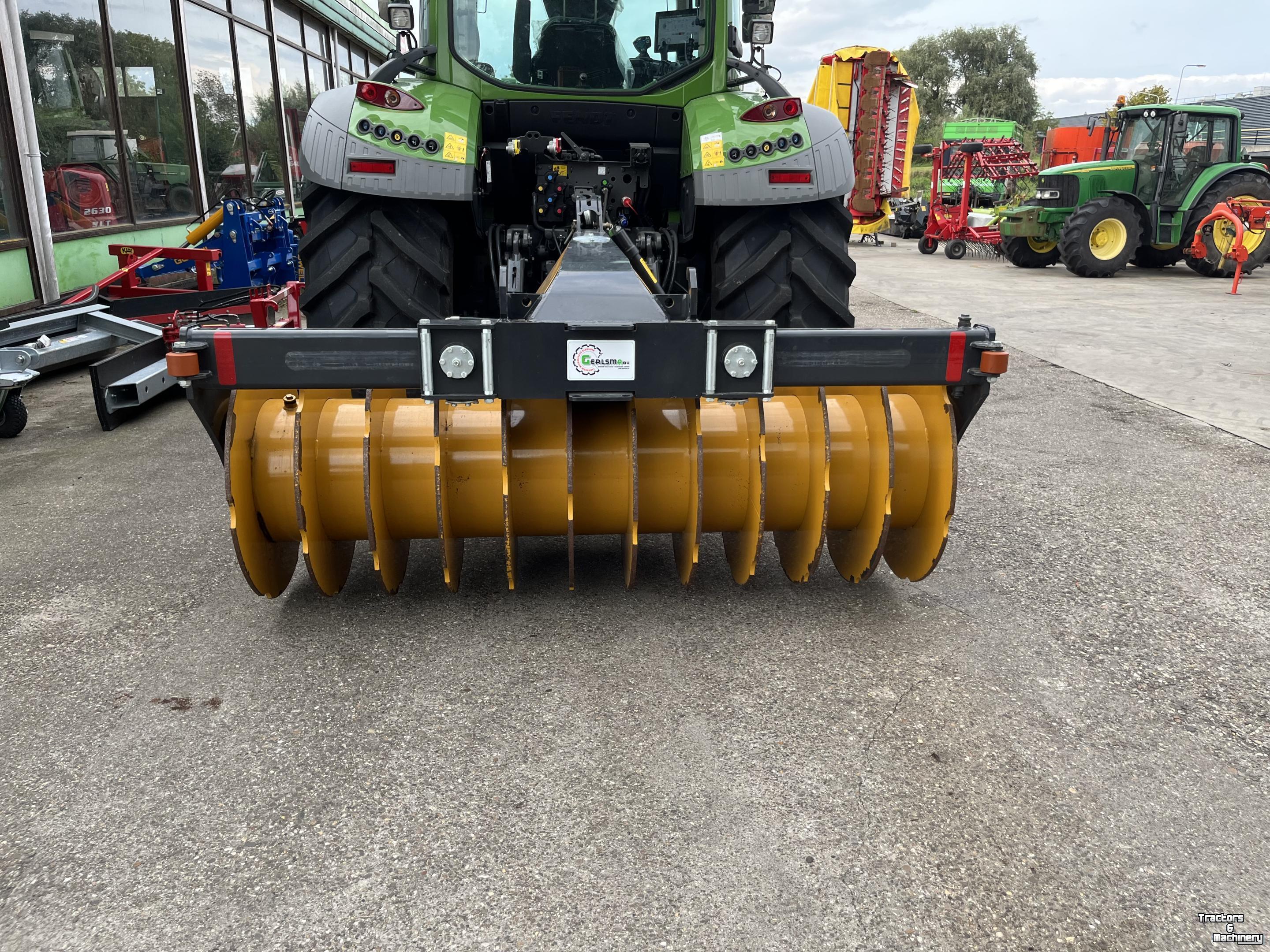 Rouleau packer de silage Mammut SK250 H