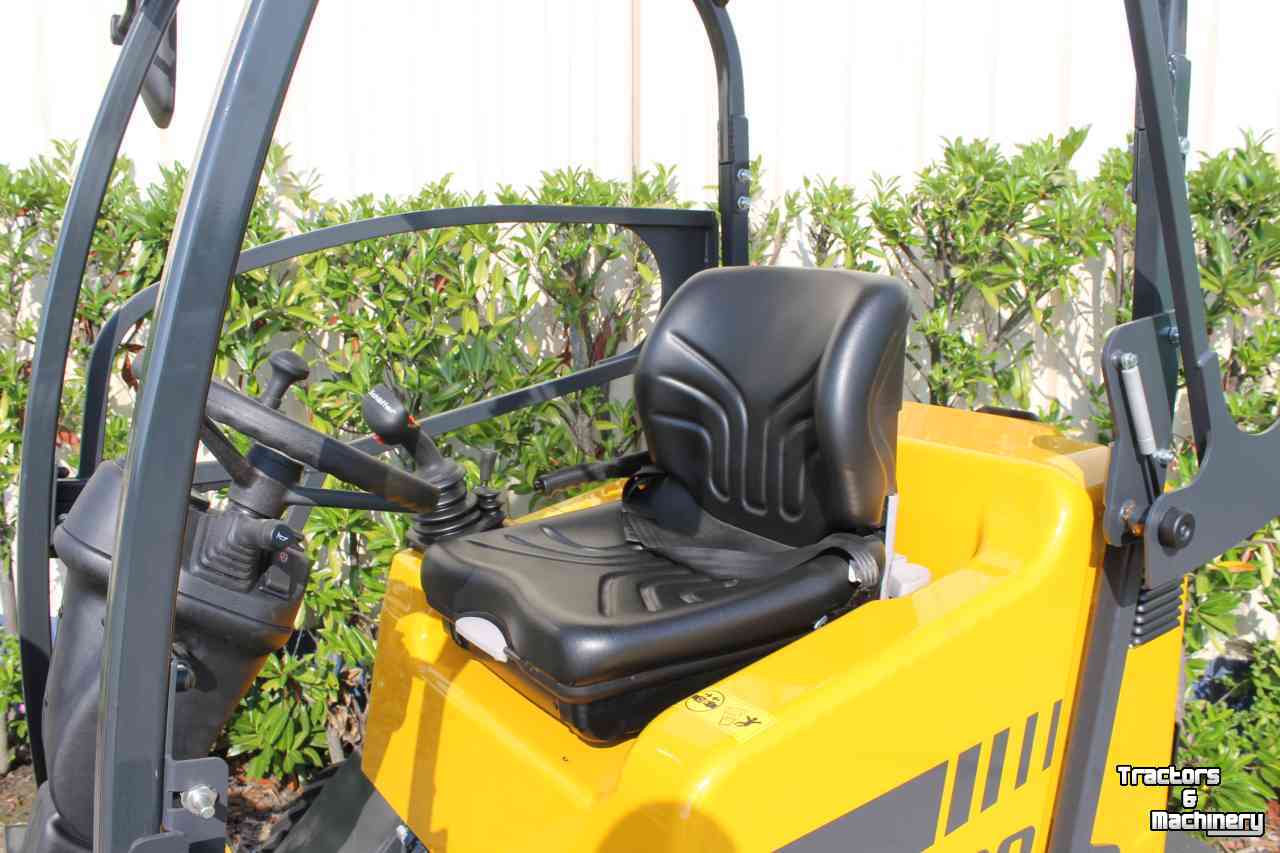 Chargeuse sur pneus Schäffer 2430 minishovel shovel wiellader gele bouwmachinelijn