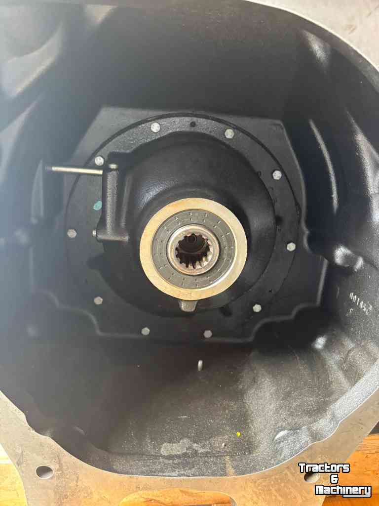Nouvelles pièces diverse New Holland T7 SWB