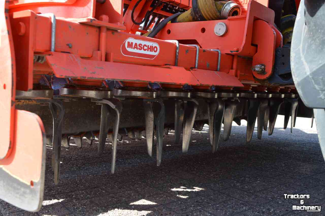 Semoir Maschio DM 3000 Combi + Dana 300 29 met breedzaaikouter
