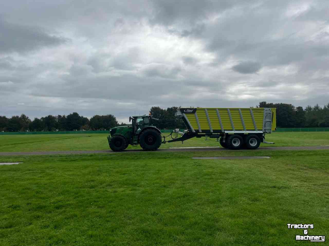Benne d‘ensilage Fliegl Cugo 640