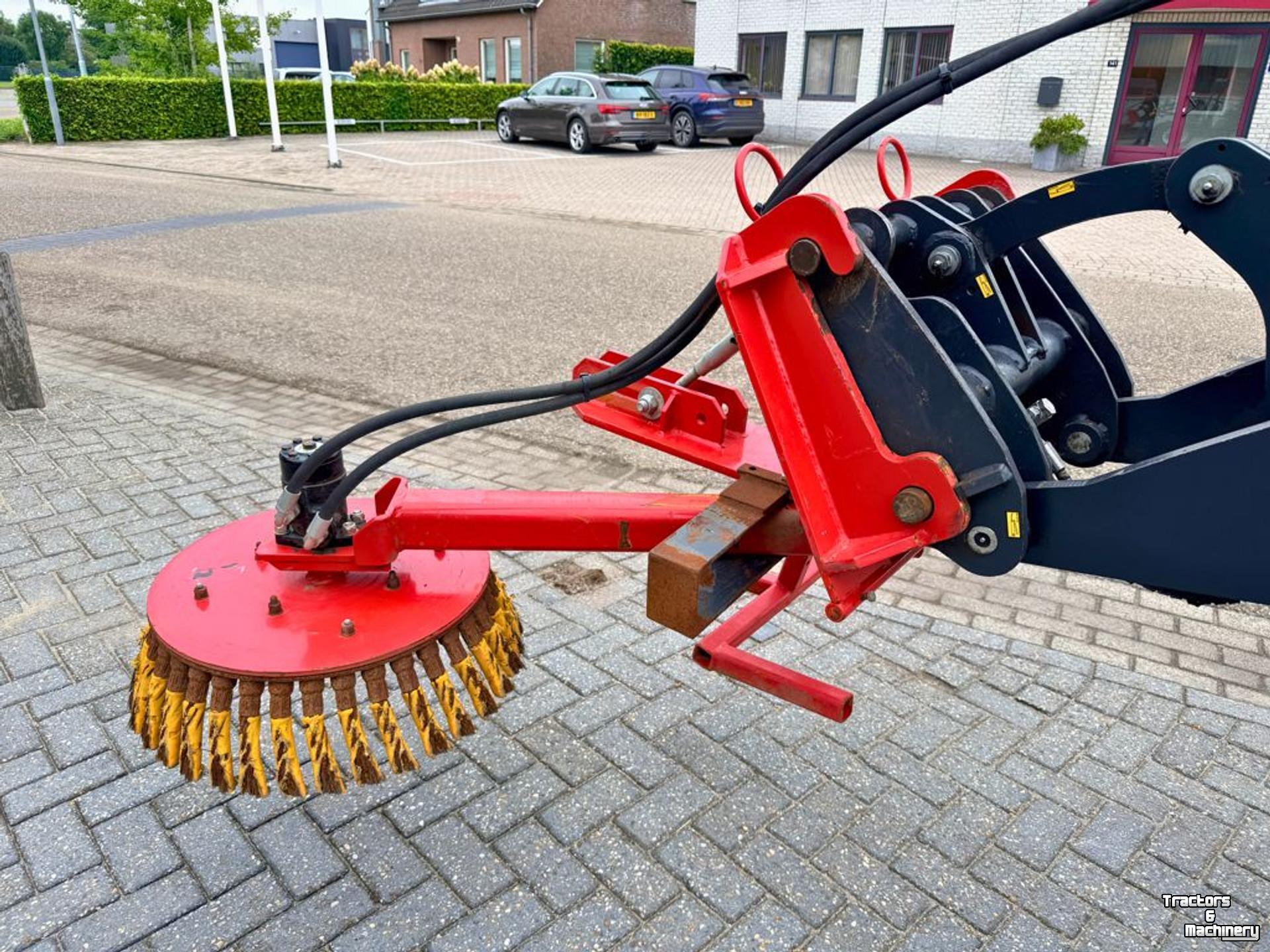 Balayeur  Onkruidborstel Giant aansluiting