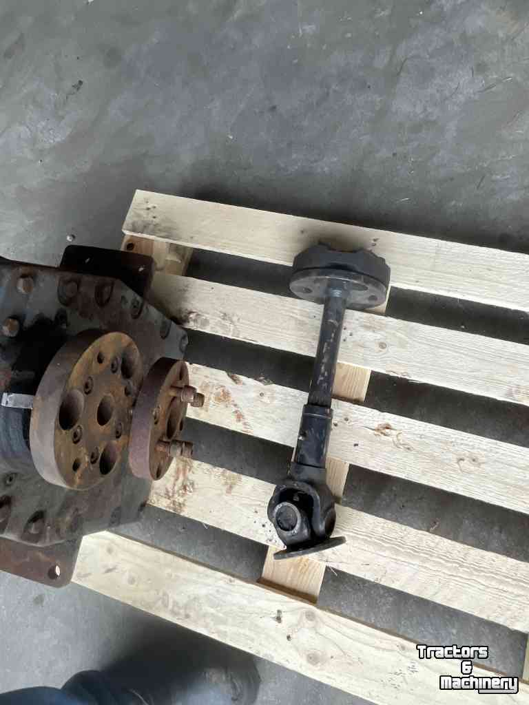 Relevage avant & Prise de force avant Zuidberg New holland tm 60 serie