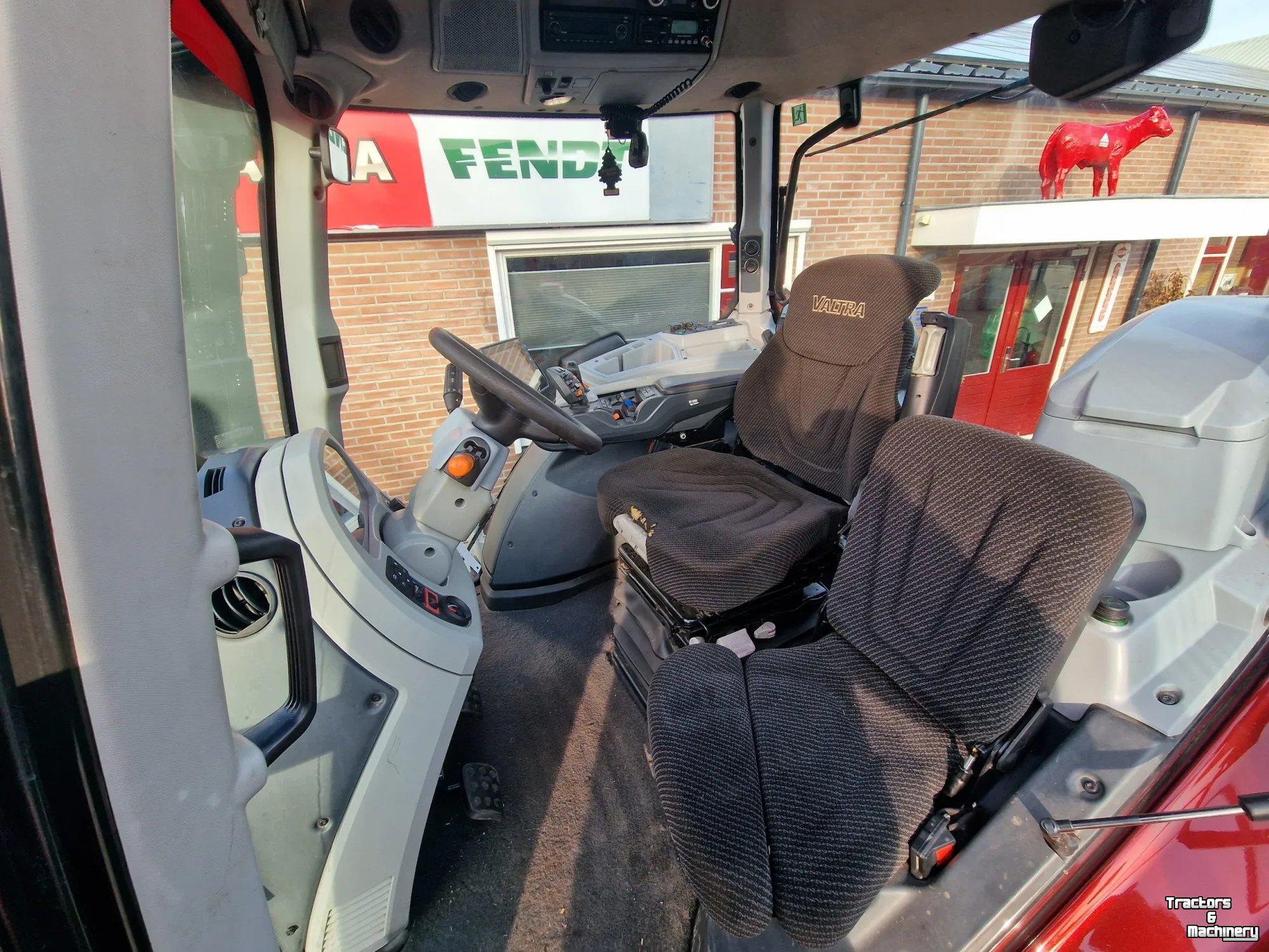 Tracteur Valtra T254V
