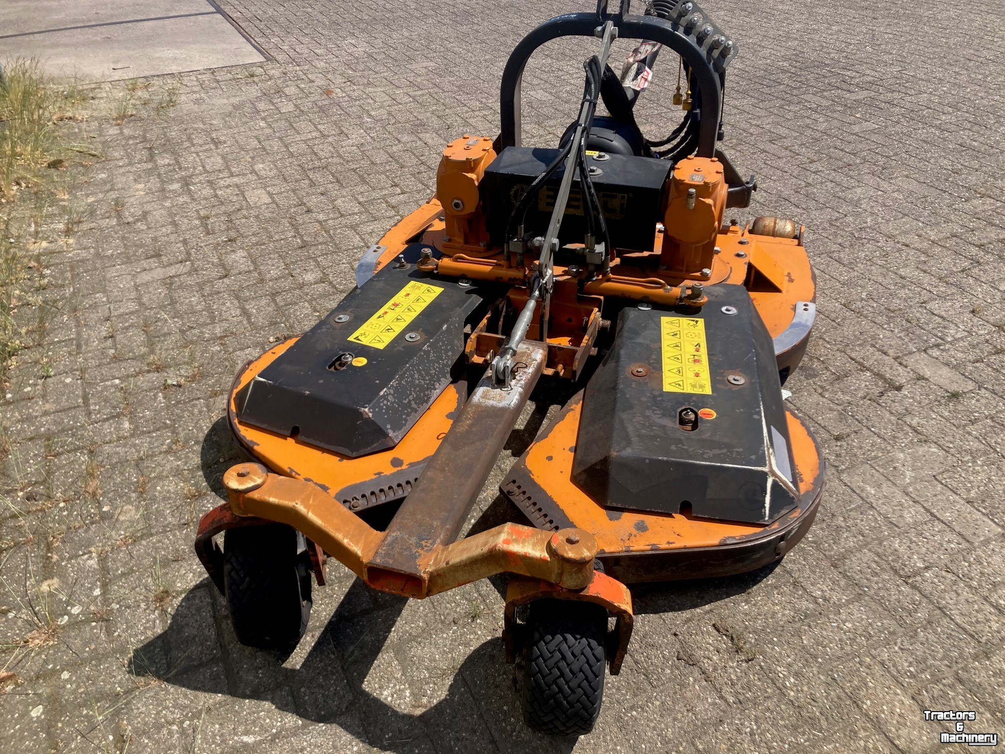 Faucheuse rotative Berti Vary 140-245 60 Maaidek