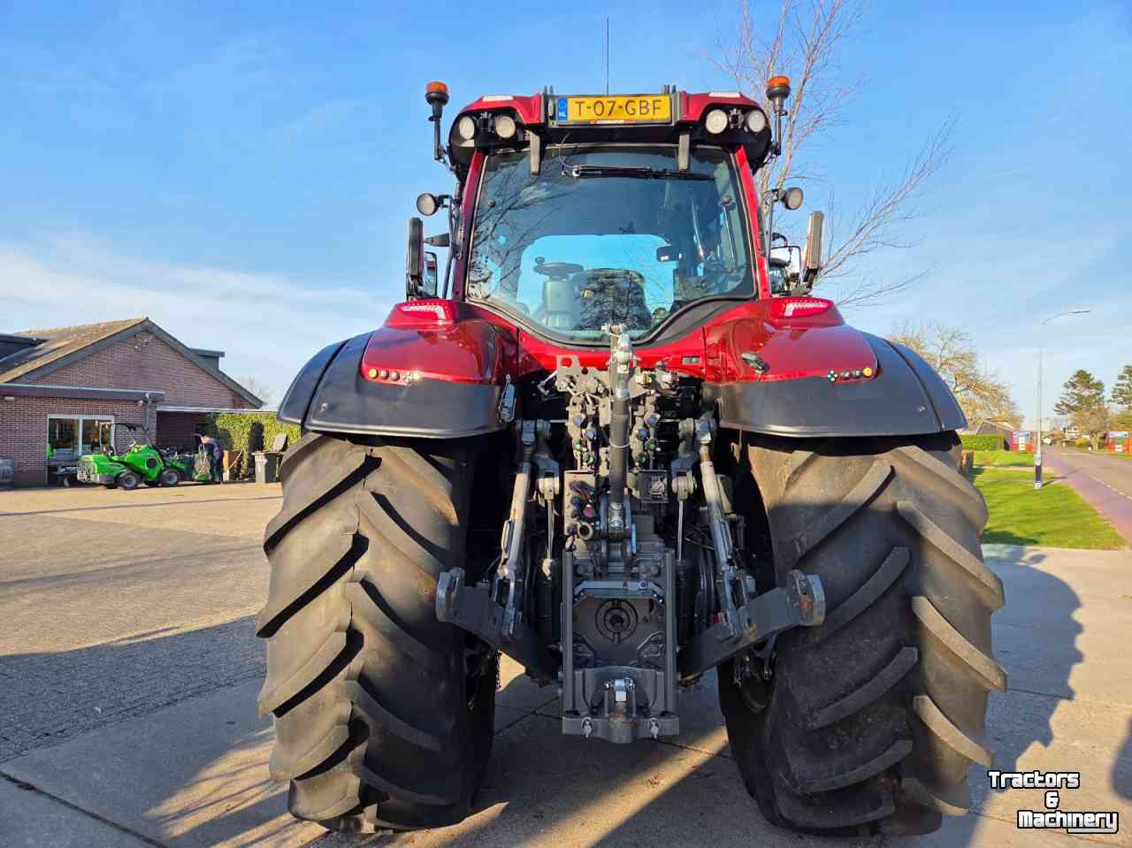 Tracteur Valtra Q305 Twin-trac