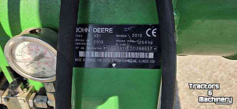 Faucheuse John Deere 331
