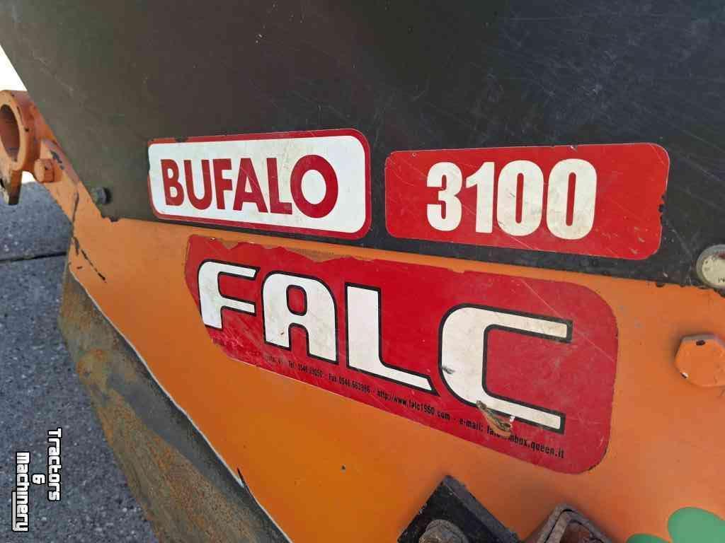 Machine à bêcher Falc Bufalo 3100 krukasspitmachine