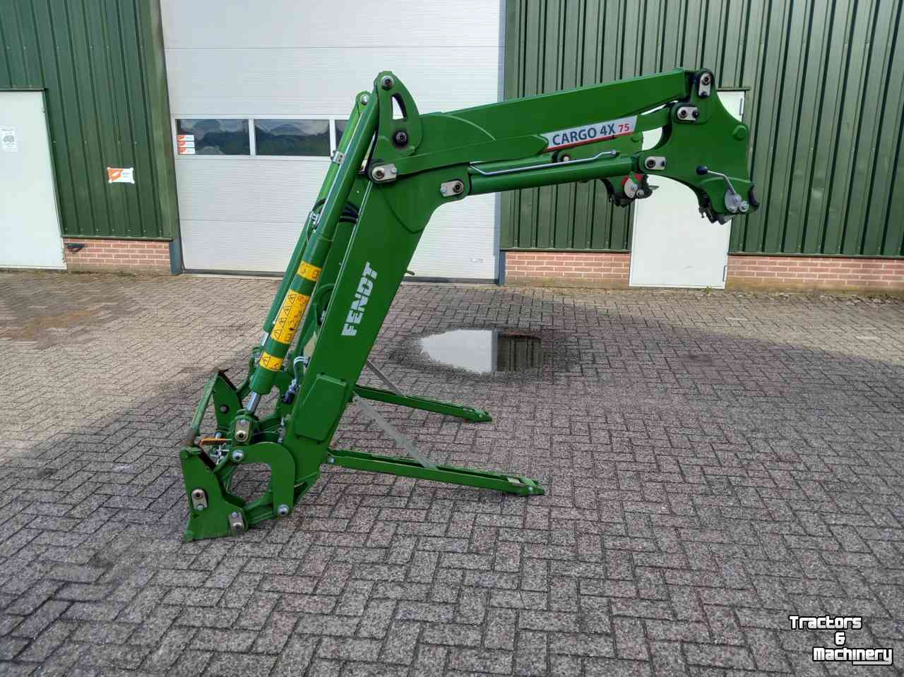 Chargeur frontal Fendt Cargo 4X75 frontlader